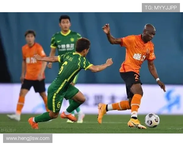 圣安东尼奥马刺队迎战强敌 赛季关键战役引发球迷热议