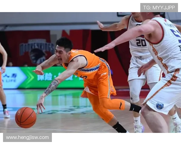 刘铮的奋斗历程与篮球梦想如何在赛场上交织成辉煌篇章